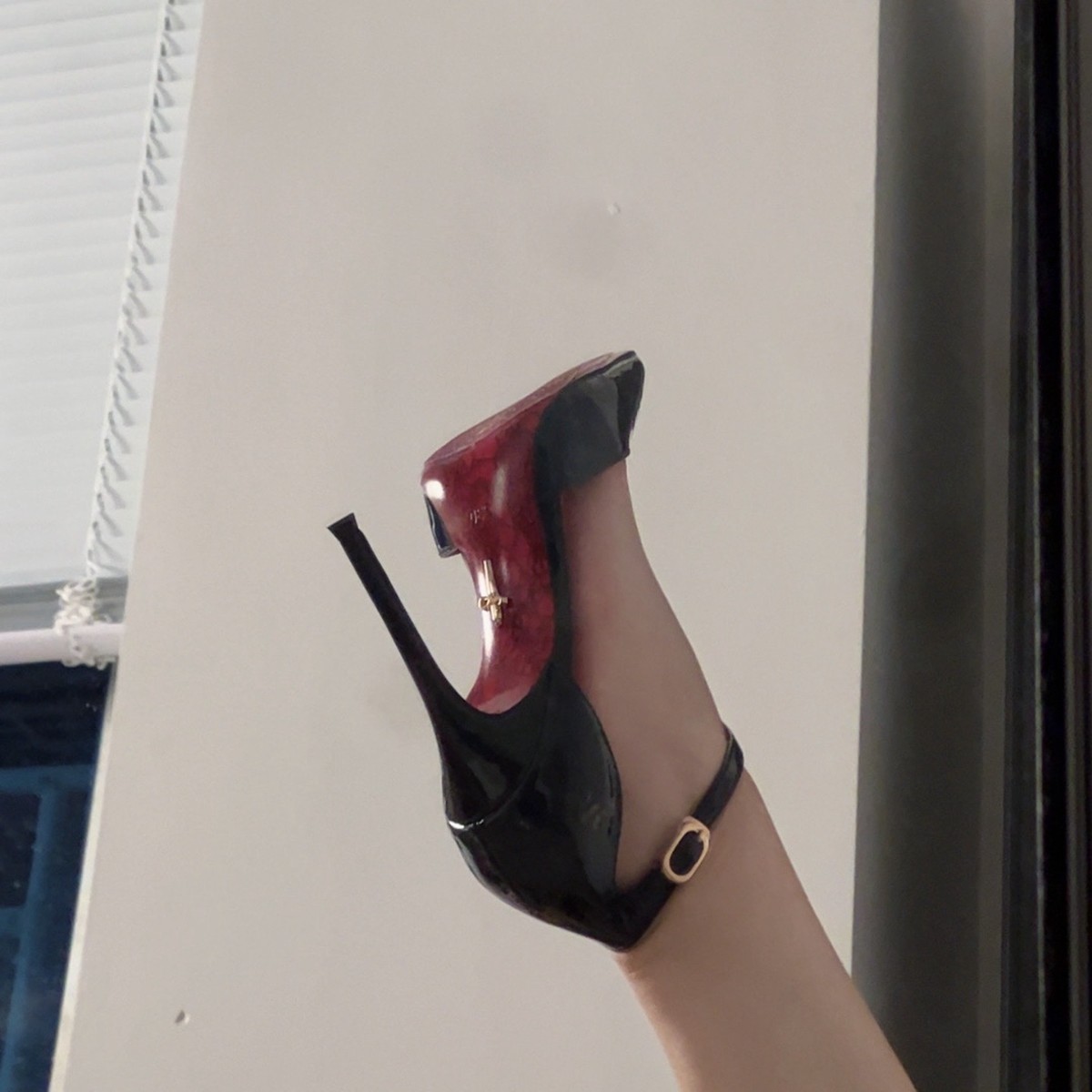 High Heel Pointed Toe Women's  - Women'S Shoes Red Bottoms บทวิจารณ์และราคา
